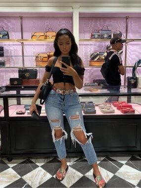 Ripped skinny jeans
